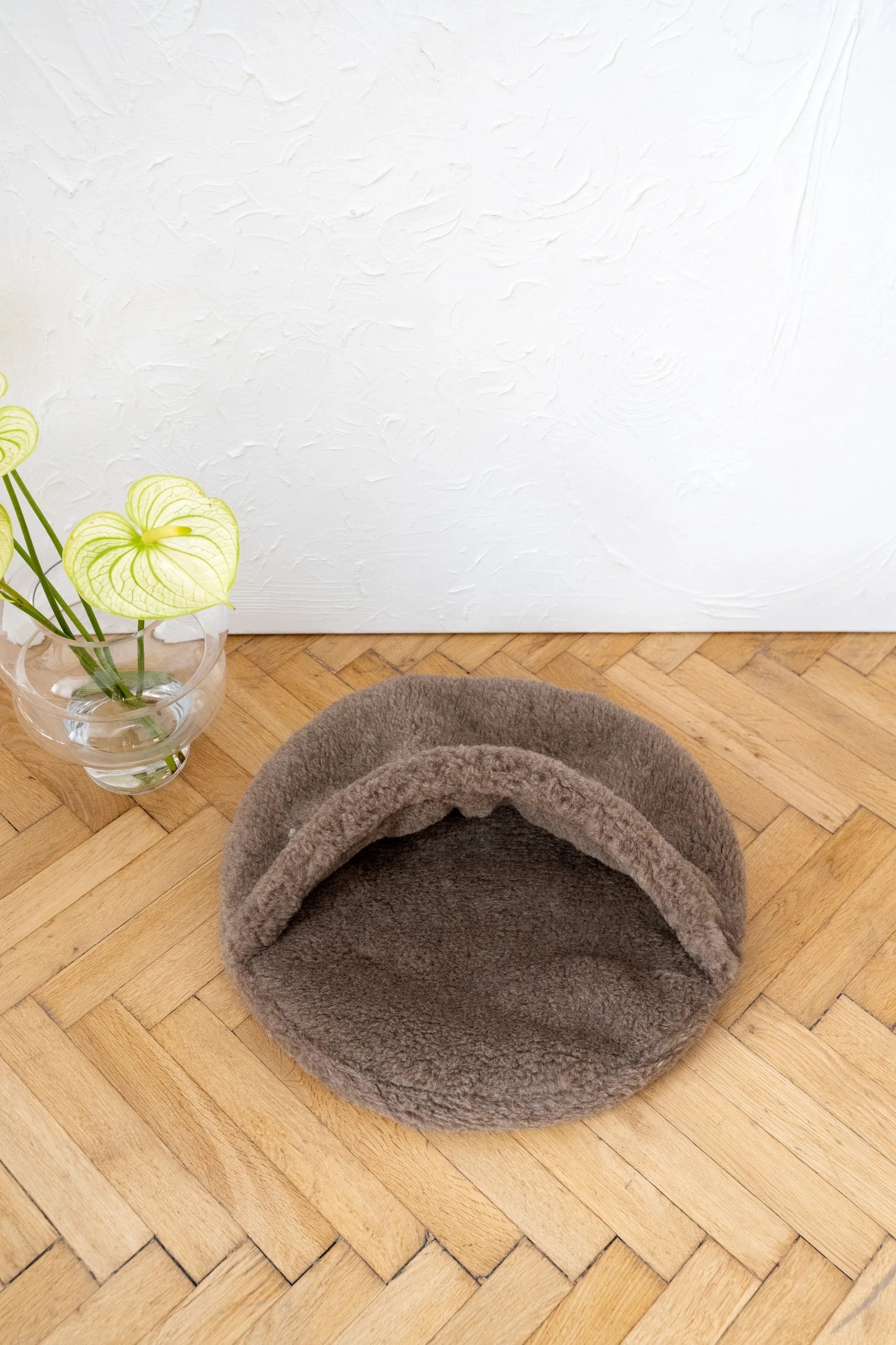 Natural Wool Pet Cave Bed (Beige)